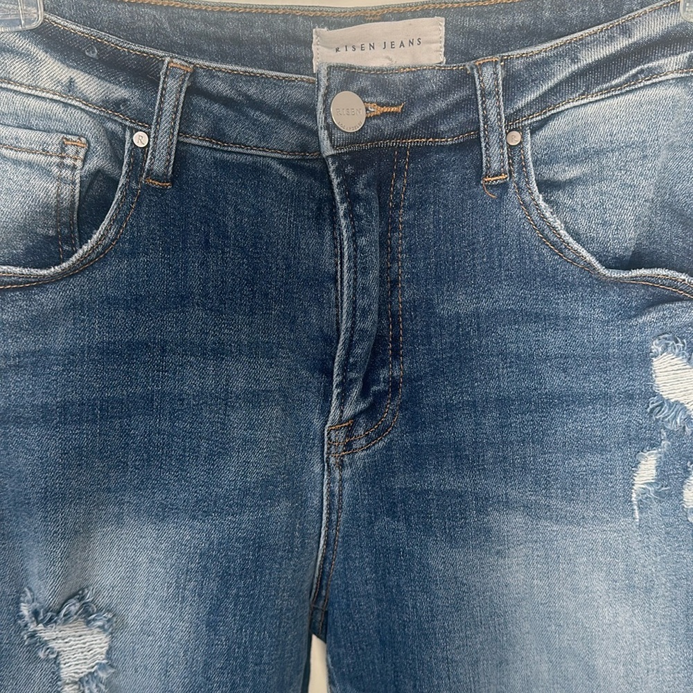 Risen Size 11/30 Distressed Jeans
